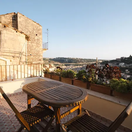 Casa Cucunci *