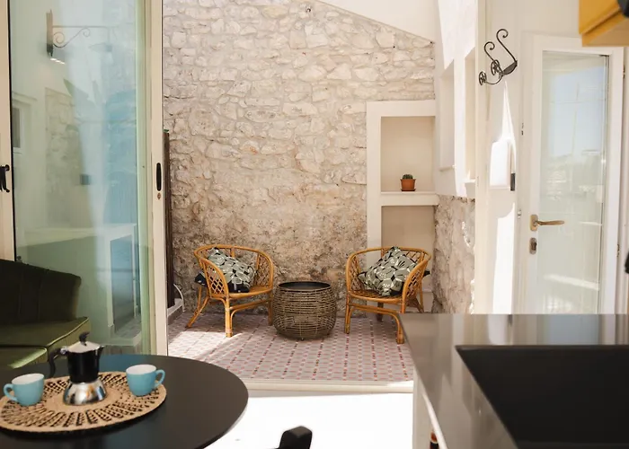 Casa Cucunci *
